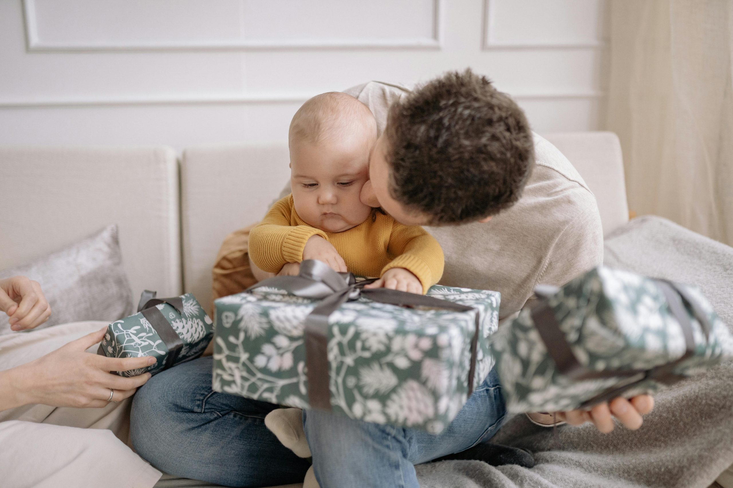 Best Gifts for New Dads: Thoughtful Ideas Your Friend Will Love